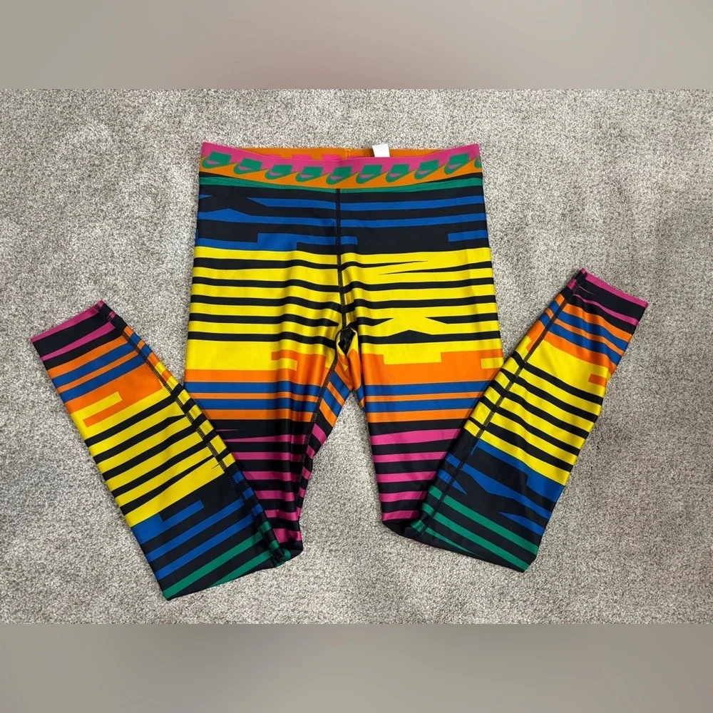 Nike Sportswear NSW Women's Printed Leggings Watermelon Size M activewear - Picture 13 of 13